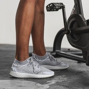 No Bull knit running shoes